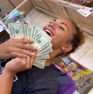 Meet your Posher, Evonna